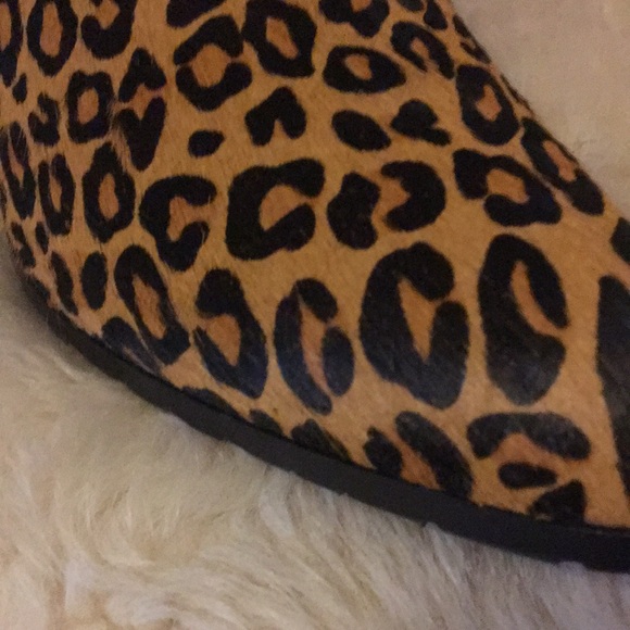 NEW Donald J Pliner- Chelsea Boot - Picture 2 of 6